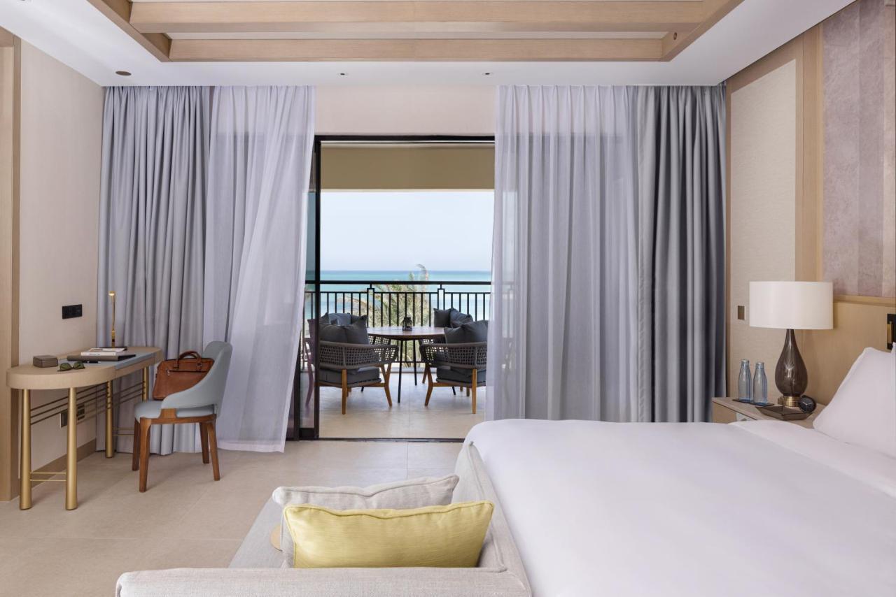 Jumeirah Gulf Of Bahrain Manama Exterior photo Deluxe Ocean View Room