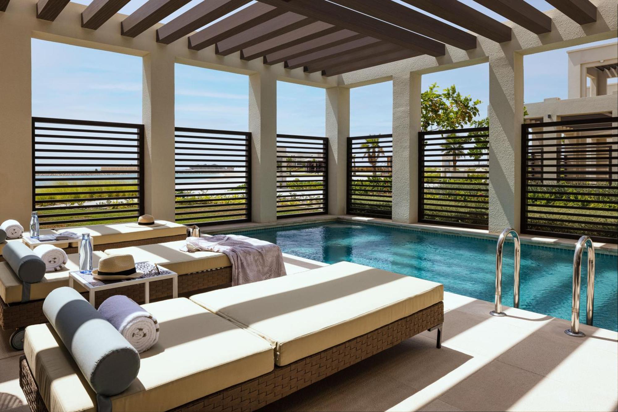 Jumeirah Gulf Of Bahrain Manama Exterior photo The pool at the spa