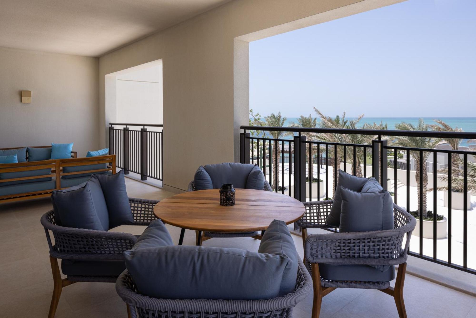 Jumeirah Gulf Of Bahrain Manama Exterior photo The Westin Abu Dhabi