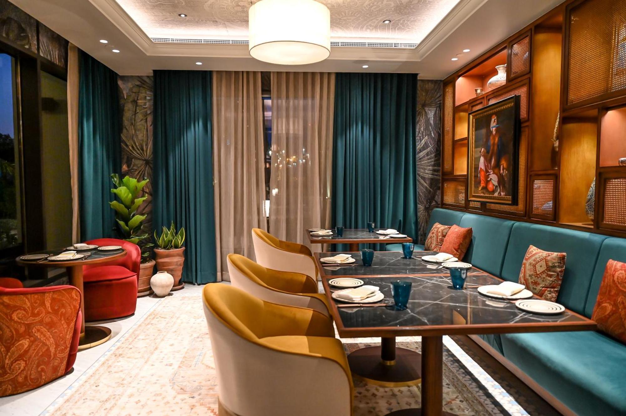 Jumeirah Gulf Of Bahrain Manama Exterior photo The interior of the restaurant