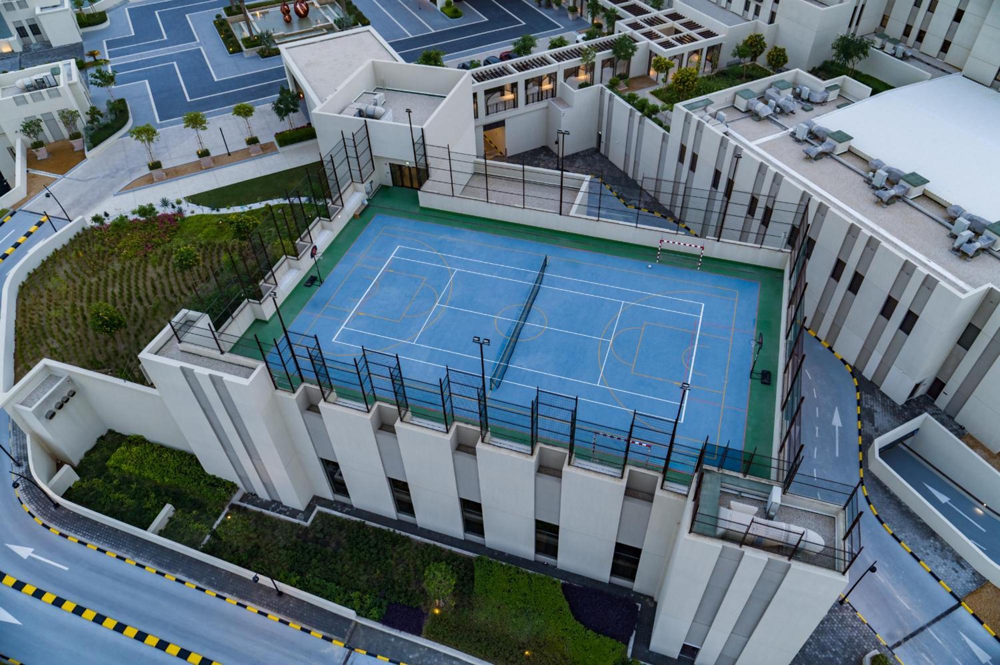 Jumeirah Gulf Of Bahrain Manama Exterior photo Tennis courts at the complex